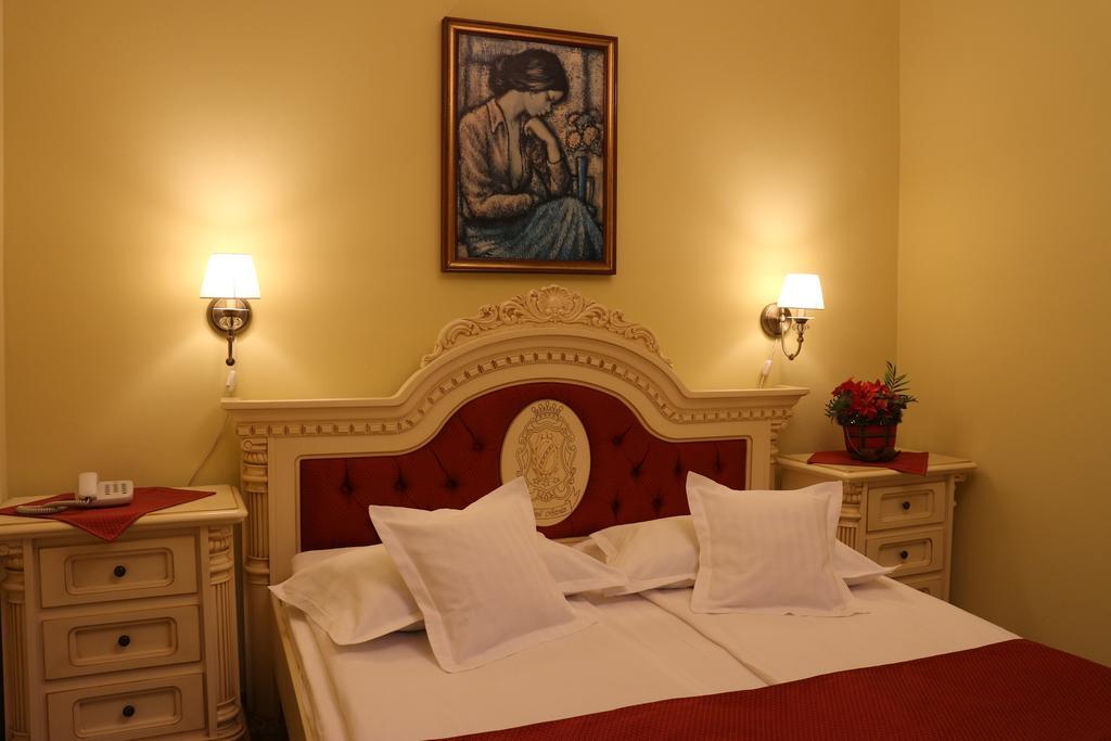 Hotel Astoria Máréfalva Szoba fotó