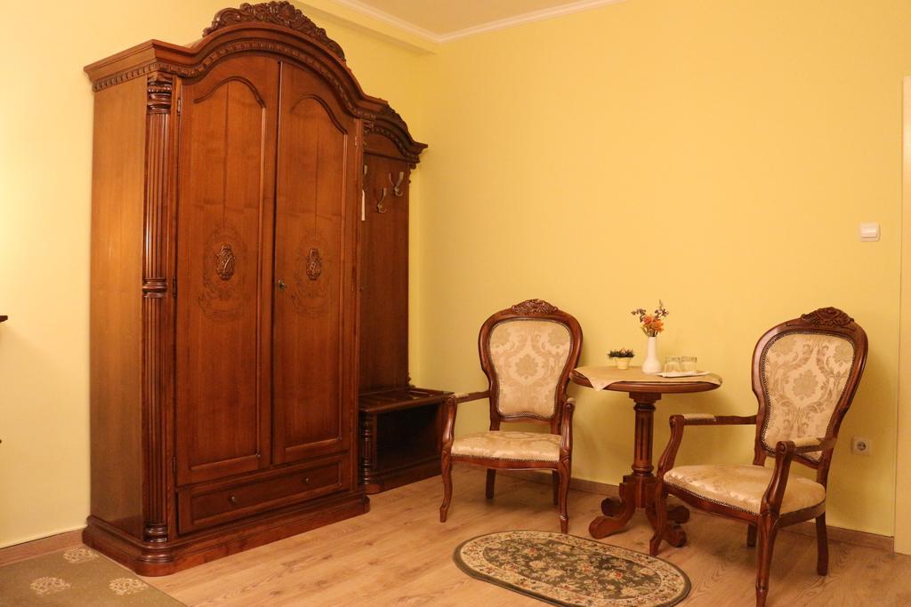 Hotel Astoria Máréfalva Szoba fotó