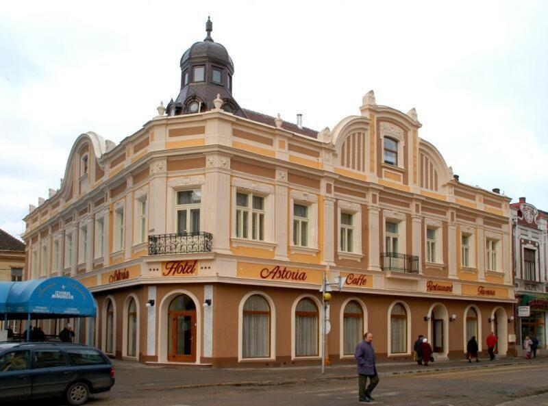 Hotel Astoria Máréfalva Kültér fotó