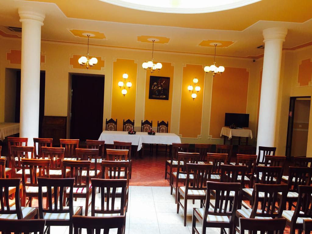 Hotel Astoria Máréfalva Kültér fotó
