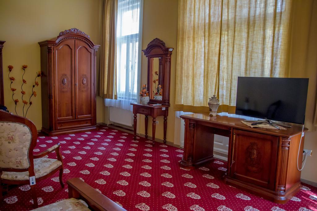 Hotel Astoria Máréfalva Kültér fotó