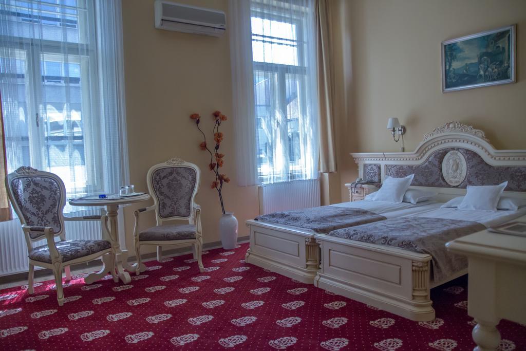 Hotel Astoria Máréfalva Kültér fotó
