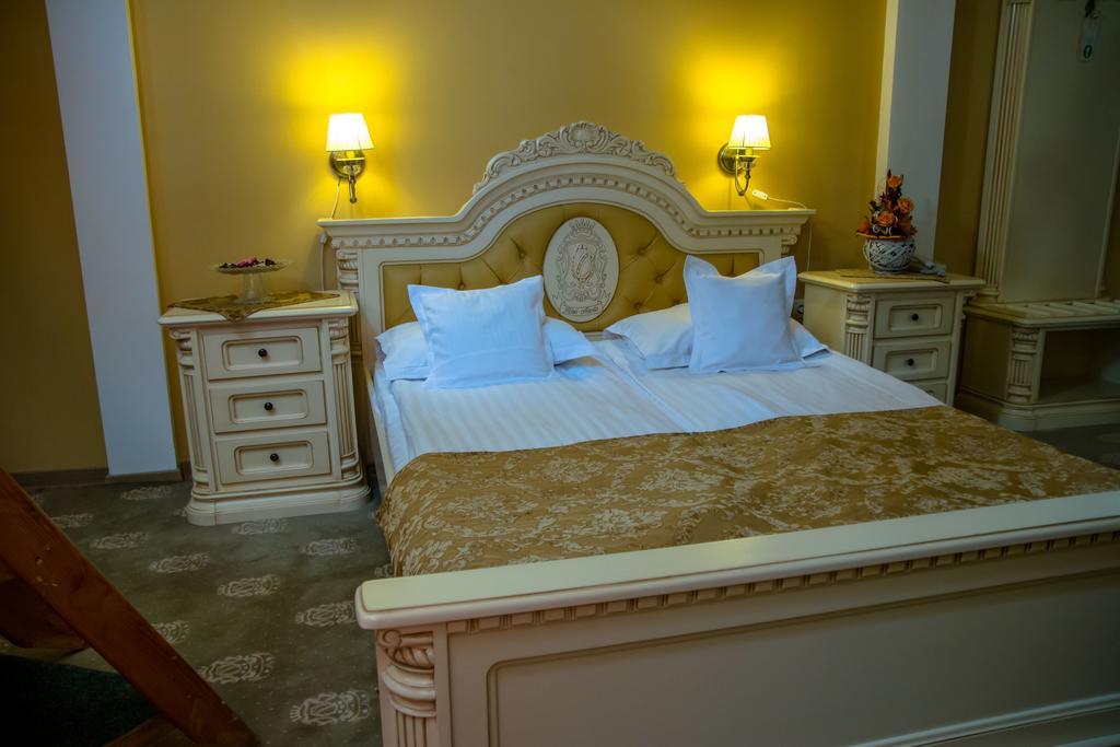 Hotel Astoria Máréfalva Kültér fotó